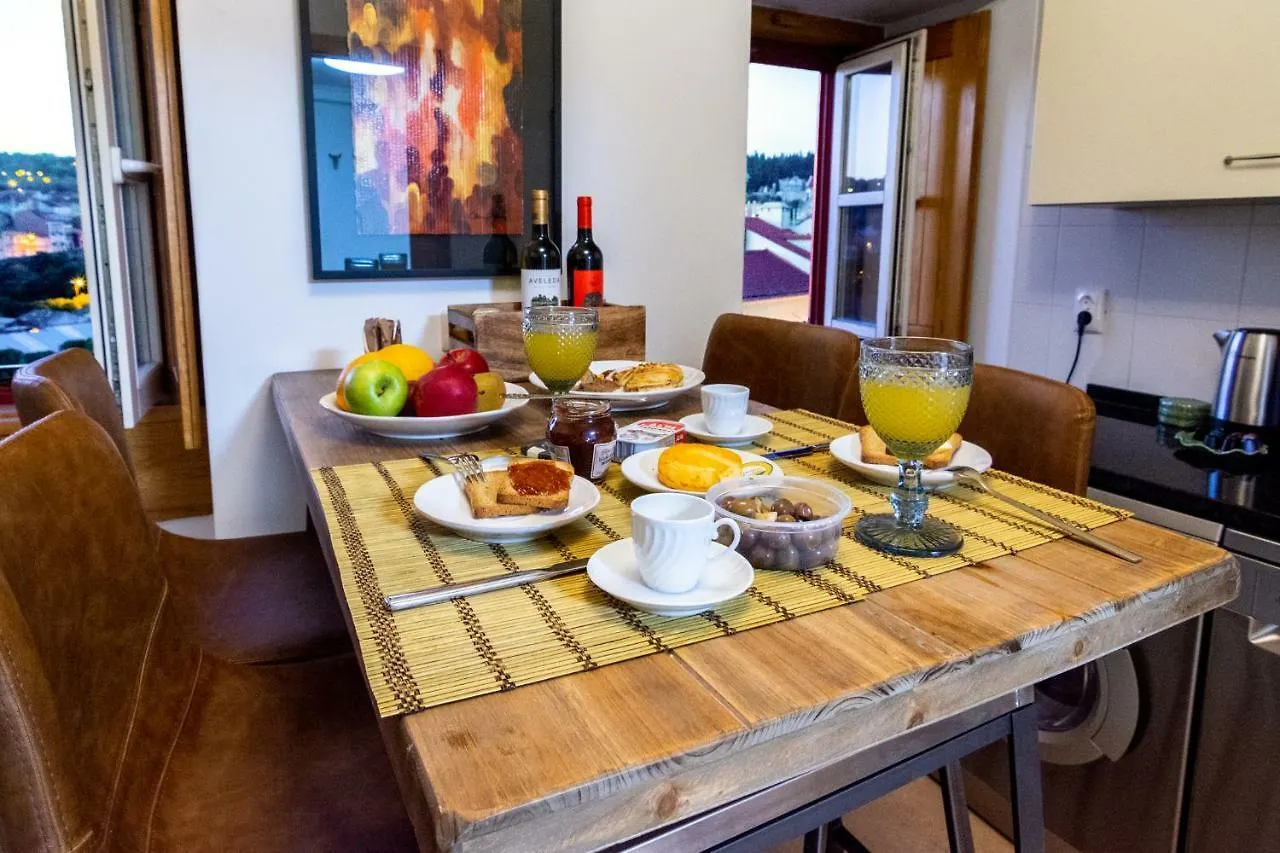 The Explorers Home - Sunny Stylish Family-Friendly Apartment Lisbon