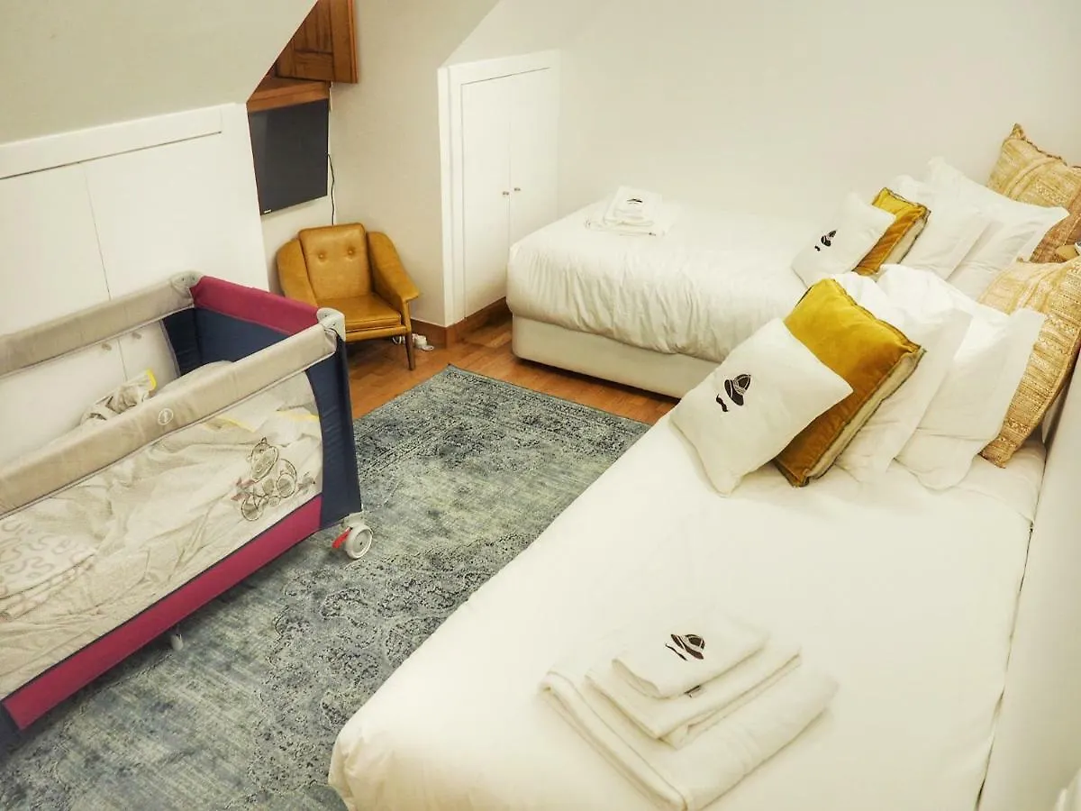 The Explorers Home - Sunny Stylish Family-Friendly Apartment Lisbon 0*,  Portugal