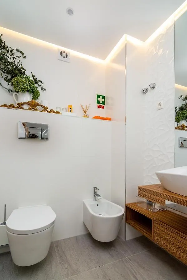 The Explorers Home - Sunny Stylish Family-Friendly Apartment Lisbon 0*,